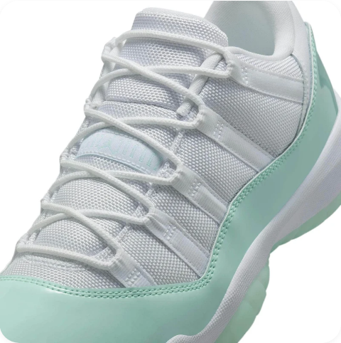 Air Jordan 11 Retro Low 'Igloo' - Women's